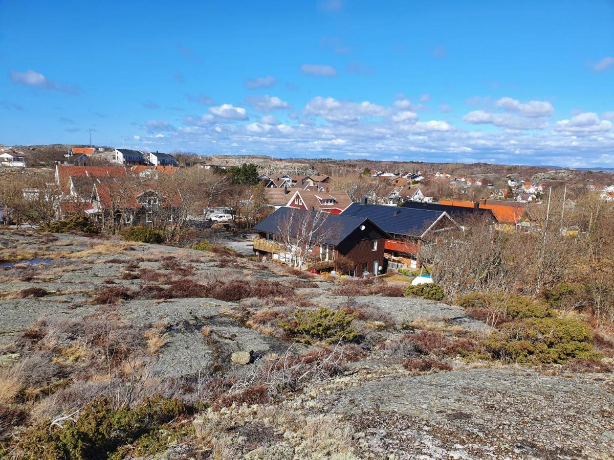 Skaergardsidyll Pa Bjoerkoe Med Gangavstand Till Havet Skarvik 外观 照片