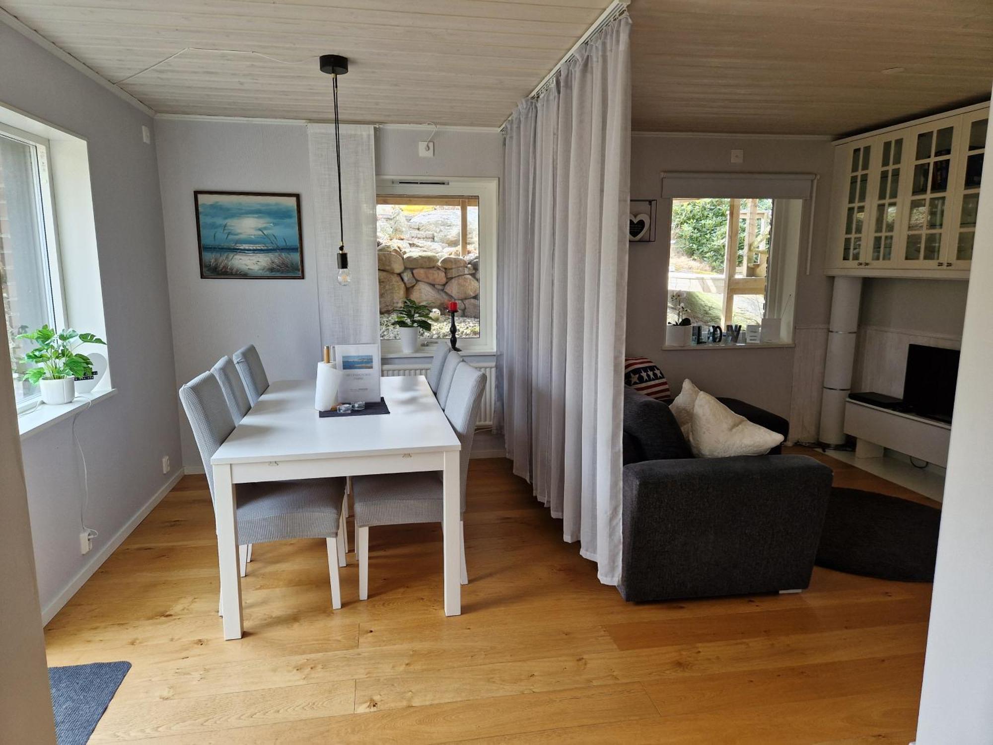 Skaergardsidyll Pa Bjoerkoe Med Gangavstand Till Havet Skarvik 外观 照片
